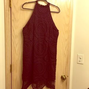 Dress / burgundy